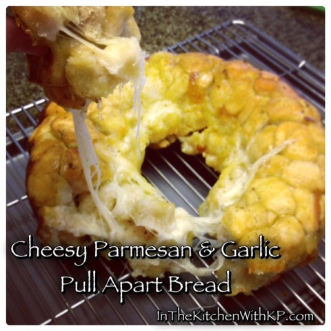 Cheesy-Parmesan-And-Garlic-Pull-Apart-Bread #recipe www. InTheKitchenWithKP